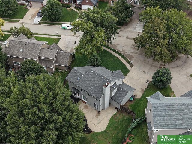 16321 Charles Circle, Omaha, NE 68118