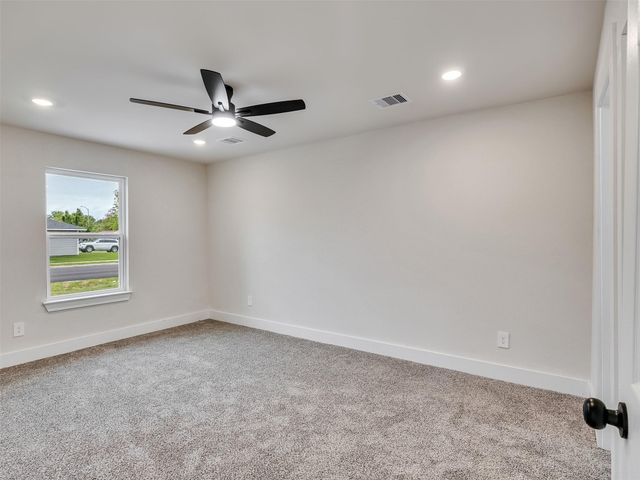 7207 Crestmont Street, Houston, TX 77033