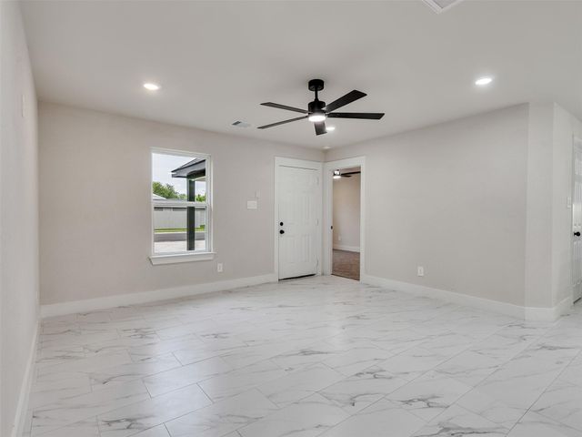 7207 Crestmont Street, Houston, TX 77033