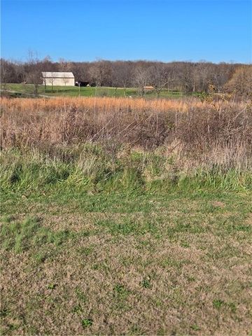 304 NW 12th Avenue, Gentry, AR 72734