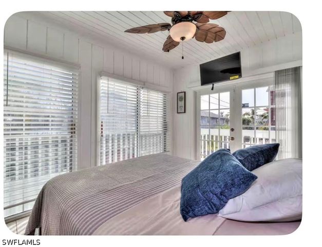 5690 Marimin DR, Bonita Springs, FL 34134