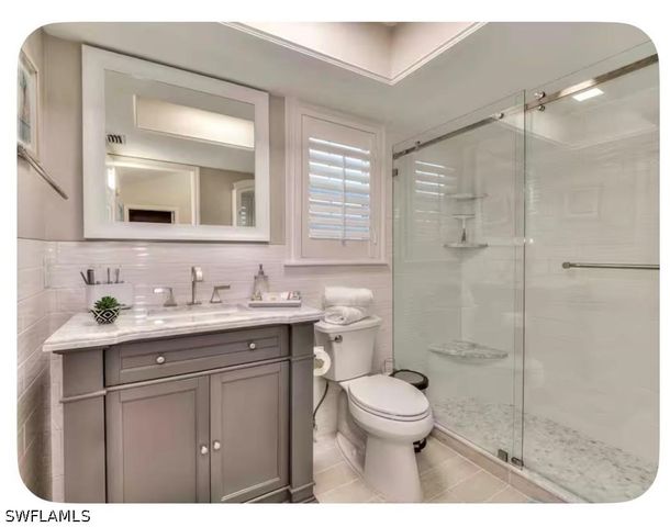 5690 Marimin DR, Bonita Springs, FL 34134
