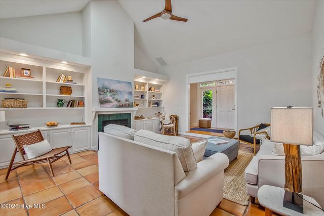 1231 Greenbriar Place, Vass, NC 28394