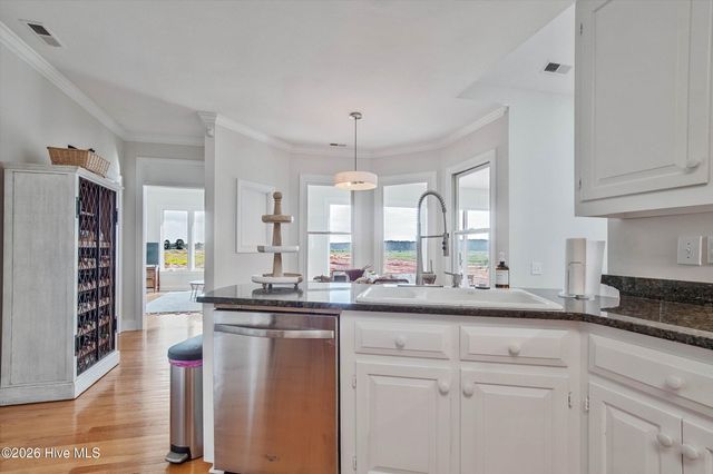 1231 Greenbriar Place, Vass, NC 28394