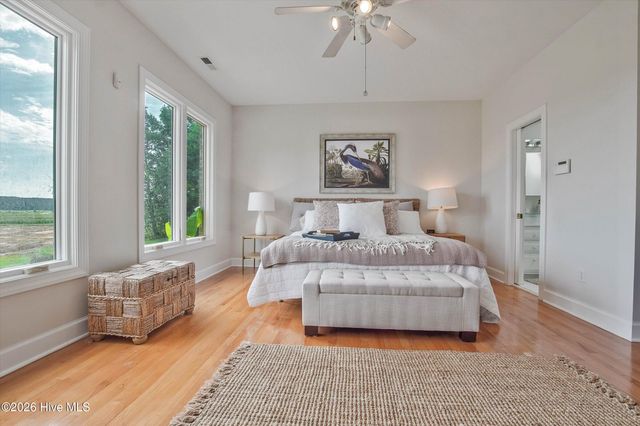 1231 Greenbriar Place, Vass, NC 28394
