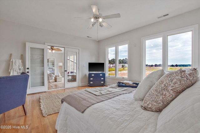 1231 Greenbriar Place, Vass, NC 28394