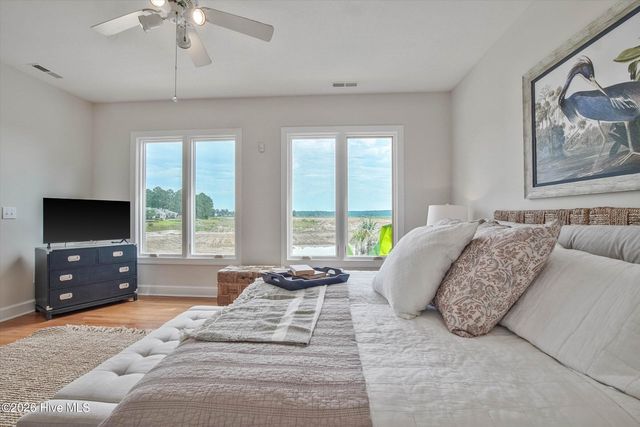 1231 Greenbriar Place, Vass, NC 28394