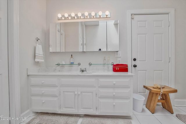 1231 Greenbriar Place, Vass, NC 28394