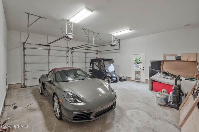 1231 Greenbriar Place, Vass, NC 28394