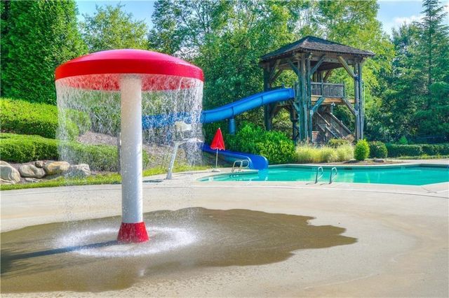 325 Willow Cove, Canton, GA 30114
