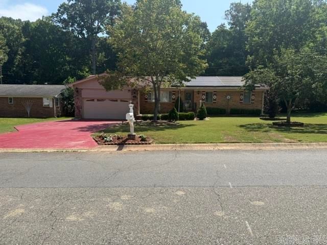 112 Berkshire Circle, Jacksonville, AR 72076