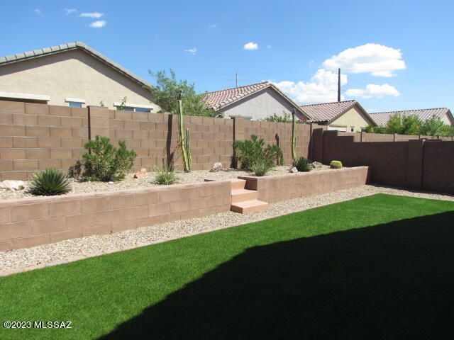 8638 N Genoa Court, Tucson, AZ 85742
