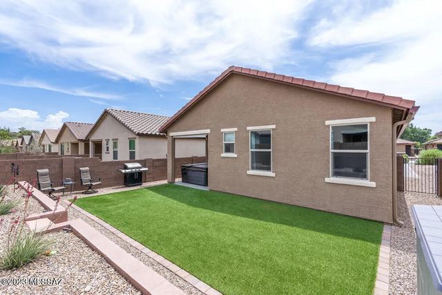 8638 N Genoa Court, Tucson, AZ 85742