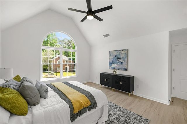 649 Mountain Harbor, Stone Mountain, GA 30087