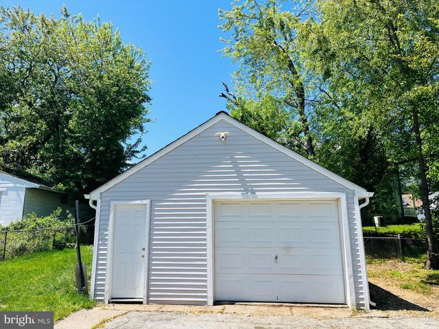 114 S BISHOP AVE, Springfield, PA 19064