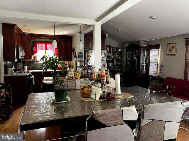 114 S BISHOP AVE, Springfield, PA 19064