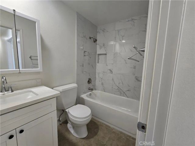 160 Greentree, La Habra, CA 90631