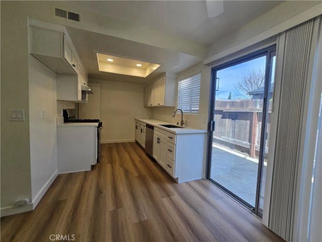 160 Greentree, La Habra, CA 90631