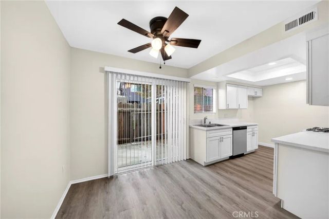 160 Greentree, La Habra, CA 90631