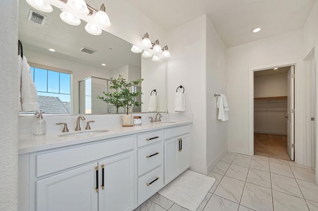 356 River St, Lincoln, CA 95648