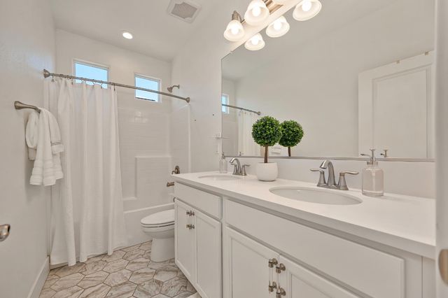 356 River St, Lincoln, CA 95648