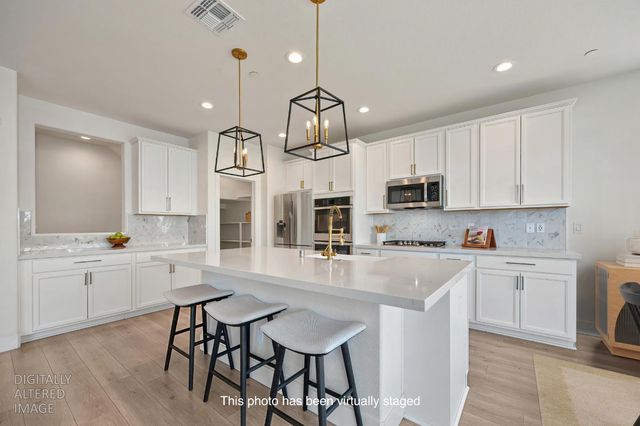 356 River St, Lincoln, CA 95648