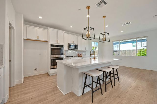 356 River St, Lincoln, CA 95648