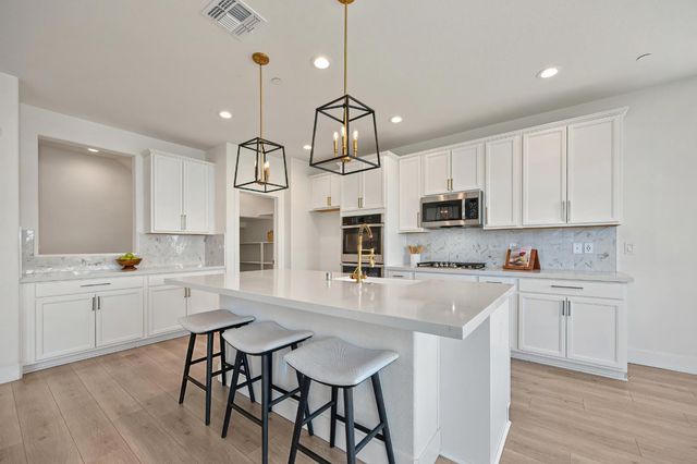 356 River St, Lincoln, CA 95648