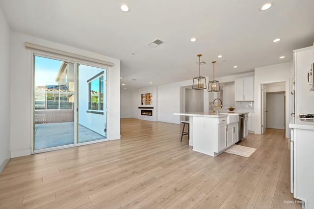 356 River St, Lincoln, CA 95648