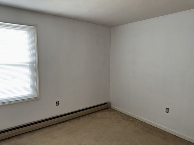 192 Pleasant Street 25, Leominster, MA 01453