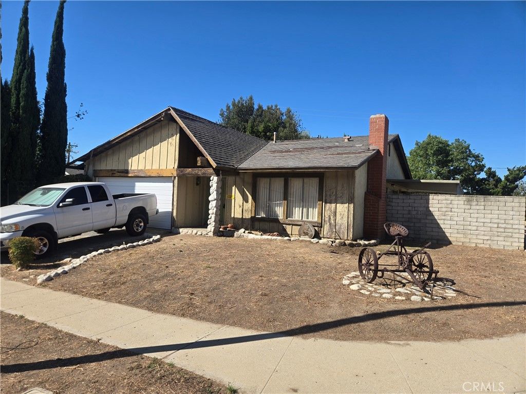 2137 N Swindon Ave, Simi Valley, CA 93063 — exterior