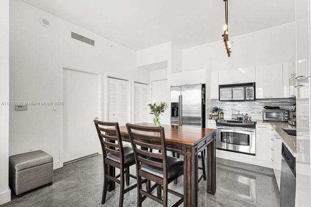 133 NE 2nd Ave 3017, Miami, FL 33132