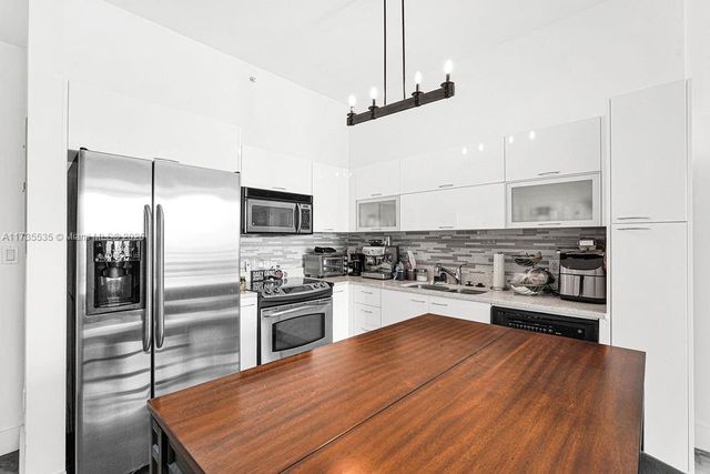 133 NE 2nd Ave 3017, Miami, FL 33132