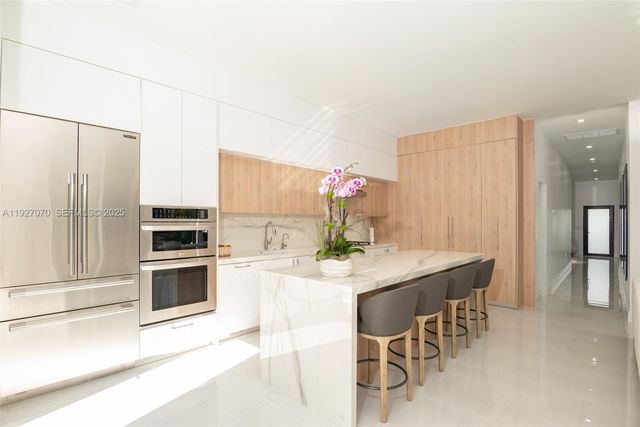 306 Plymouth Rd, West Palm Beach, FL 33405