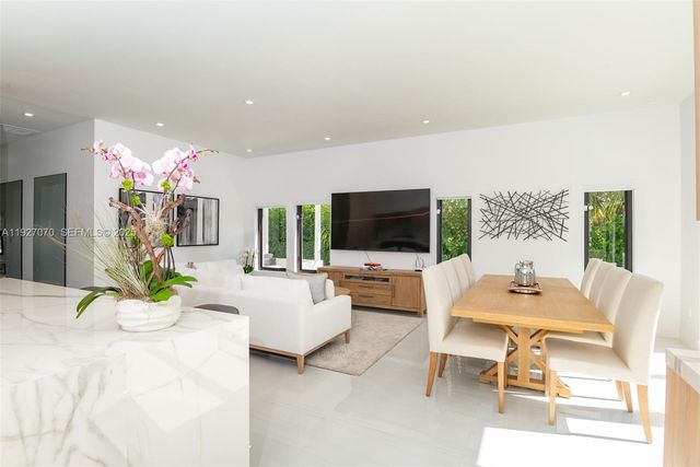 306 Plymouth Rd, West Palm Beach, FL 33405