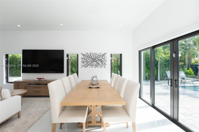 306 Plymouth Rd, West Palm Beach, FL 33405