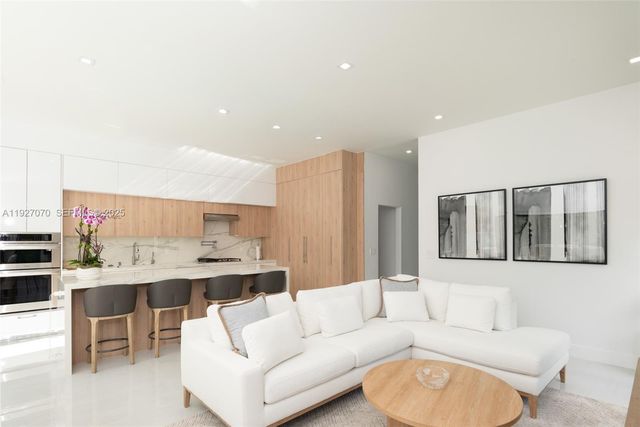 306 Plymouth Rd, West Palm Beach, FL 33405