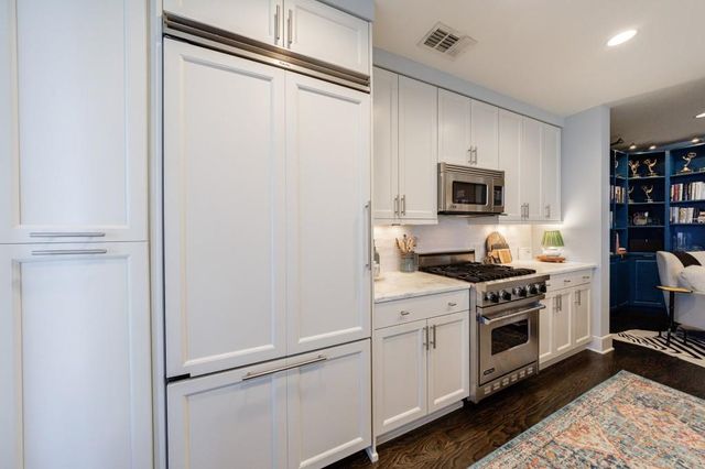 3630 Peachtree Road NE 2608, Atlanta, GA 30326