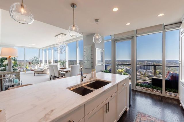 3630 Peachtree Road NE 2608, Atlanta, GA 30326