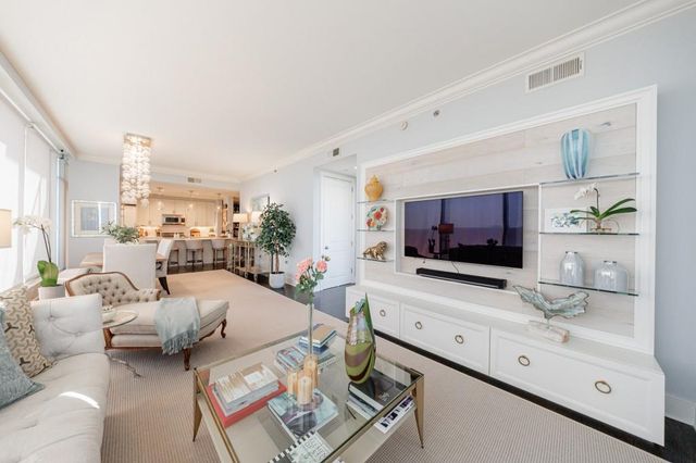 3630 Peachtree Road NE 2608, Atlanta, GA 30326