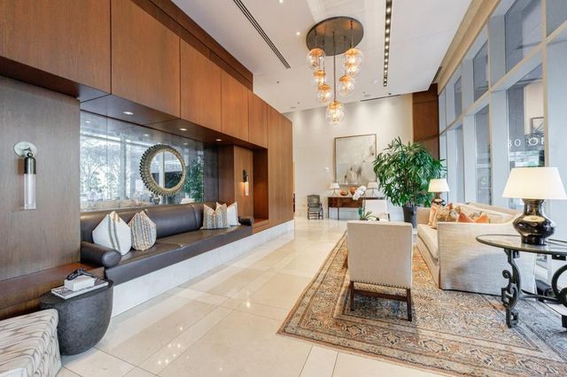 3630 Peachtree Road NE 2608, Atlanta, GA 30326