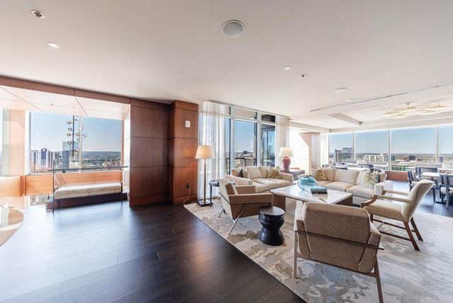 3630 Peachtree Road NE 2608, Atlanta, GA 30326