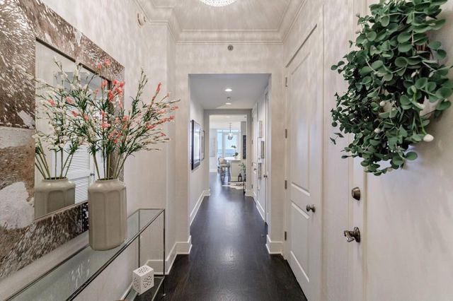 3630 Peachtree Road NE 2608, Atlanta, GA 30326