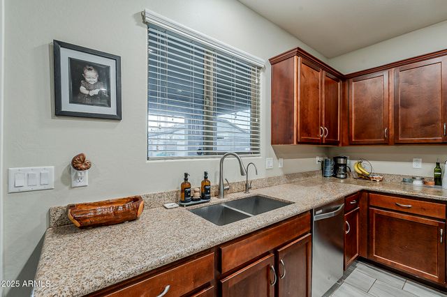 17170 W BUTLER Avenue, Waddell, AZ 85355