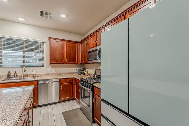 17170 W BUTLER Avenue, Waddell, AZ 85355