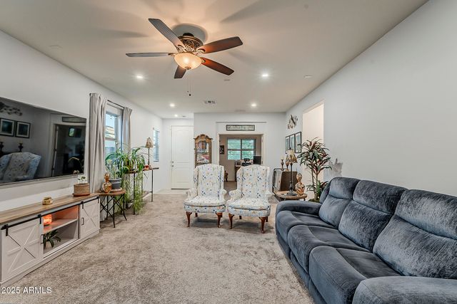 17170 W BUTLER Avenue, Waddell, AZ 85355