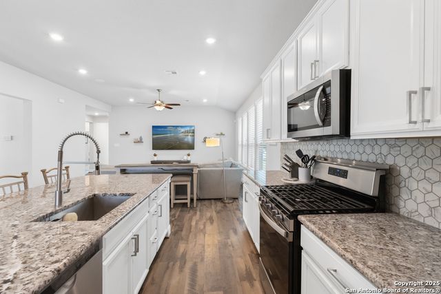 2343 greystone, San Antonio, TX 78259