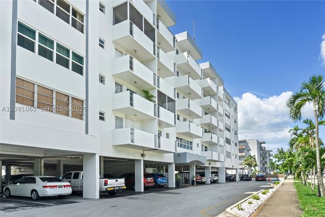 1720 Jefferson St 407, Hollywood, FL 33020