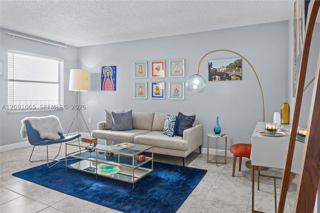 1720 Jefferson St 407, Hollywood, FL 33020