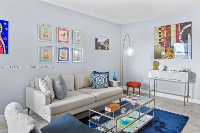 1720 Jefferson St 407, Hollywood, FL 33020